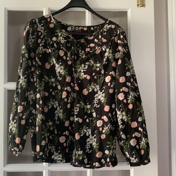 J. Crew Tops - J Crew 100% cotton long-sleeved floral top